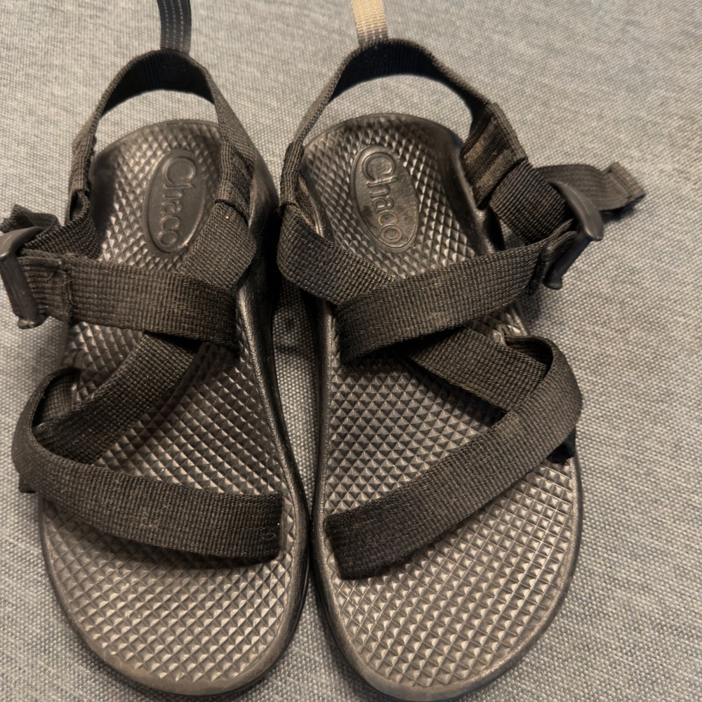 Chaco Z1 Classic Sandals Black Strappy Athletic Outdoor‎ Hiking Shoes